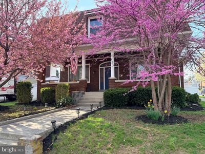 851 Locust St
