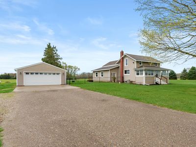 10635 W West Ave