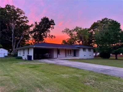 104 Meadow Ln