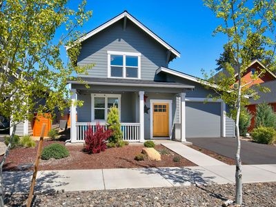 1004 E Horse Back Trl