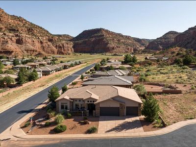 512 E Chuckwagon Cir