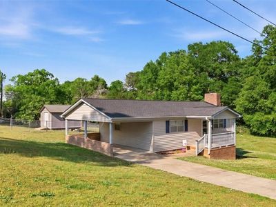 Property at 395 Dewberry Ln, Lindale, GA