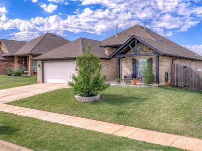 13908 Upper Village Dr