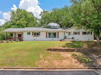 3510 McMillan Dr