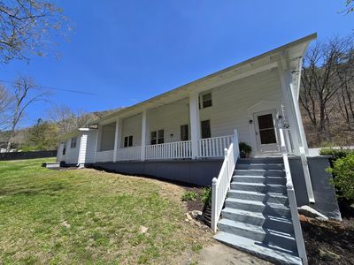 5129 Kanawha Trl