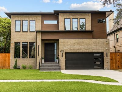 4531 Elm St