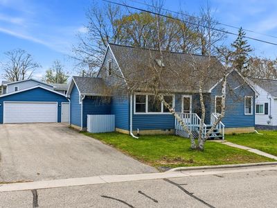 140 N 8th Pl