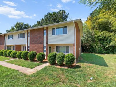 2387 Champion Ct