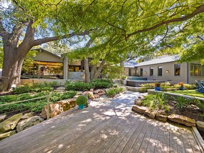 11117 Eastview Cir