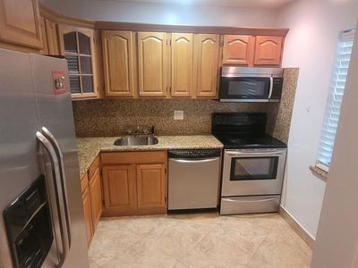 23 Abbey Ln APT 207
