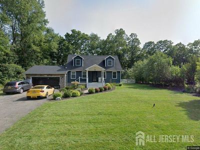102 Stadelman Ave