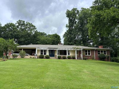 419 Country Club Dr
