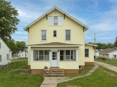 Property at 206 4th St, Victor, IA