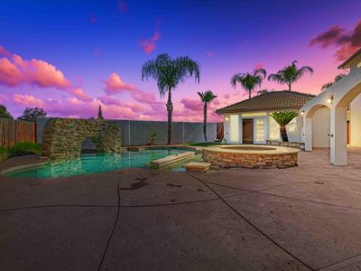 3913 Bayview Dr