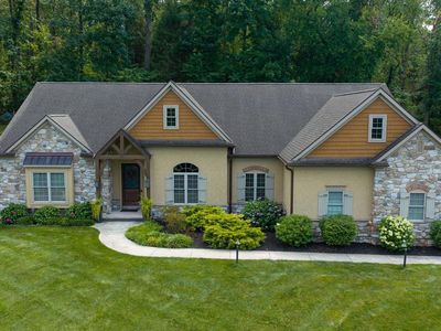 144 Meadow Ln