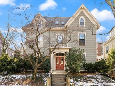 338 Harvard St APT 7