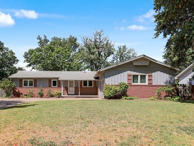 713 N Farmington Dr