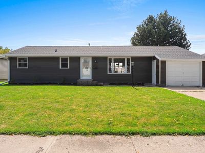 1682 Debra Ln