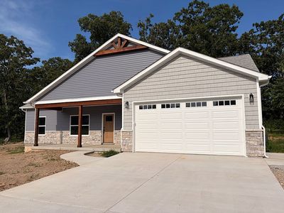 552 Hawthorn Dr