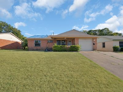 840 Clearwood Dr