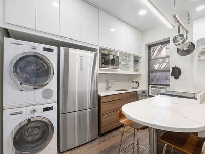 225 S 3rd St APT 8