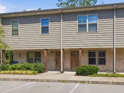 2506 E Main St Unit E2