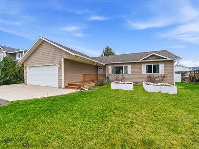 1109 Biehl Dr