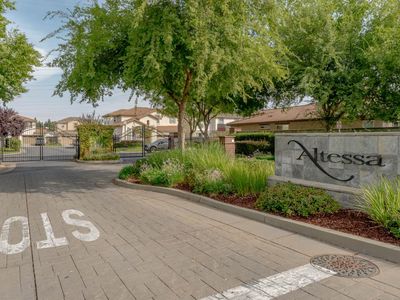 1472 Snapdragon Ln