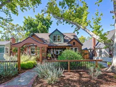 2509 10th Ave