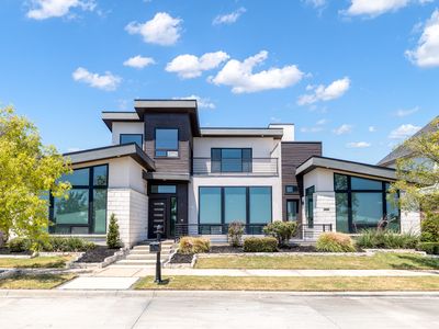 1321 Black Walnut Ln