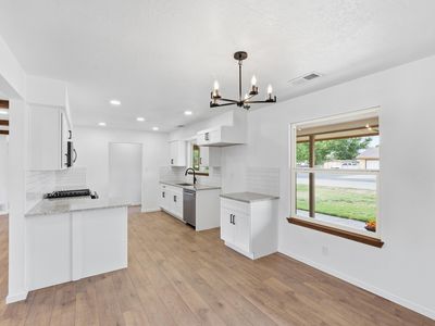 1670 Murray Loop