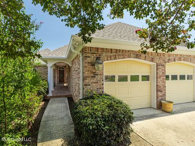 504 Beacon Cv