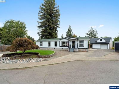 21984 Camellia Ct NE