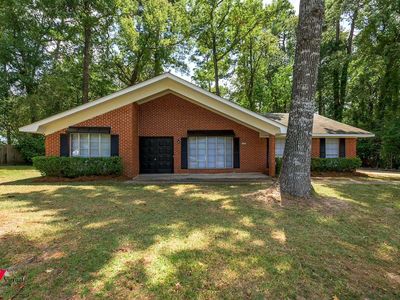305 Pine Cone Cir