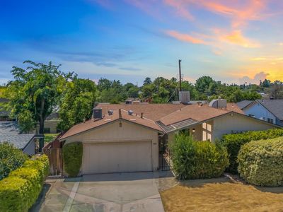 3008 Pomona St