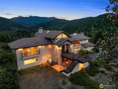 572 Sunset Heights Drive