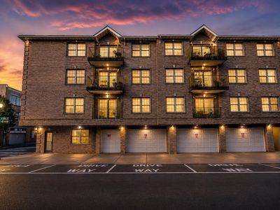 2519 West St APT 2