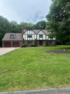 15 Otis Dr