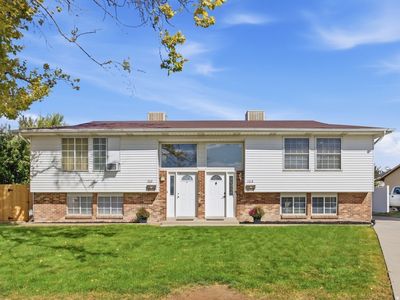 364 W Harvard Dr