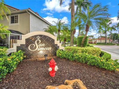 Property at 3692 San Simeon Cir, Weston, FL