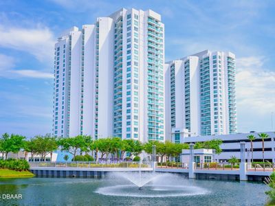 231 Riverside Dr #4101