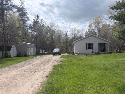 11895 Hoetzel Rd