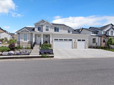 1046 W Seasons View Ct