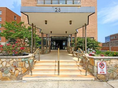 28 Riverside Ave APT 11H