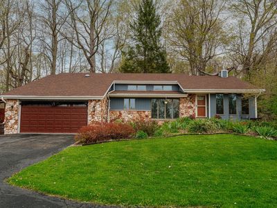 S86W24960 Stonehill DRIVE