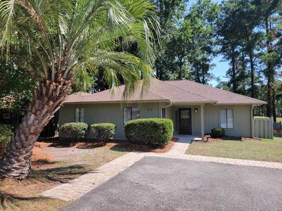 110 Berry Tree Ln.