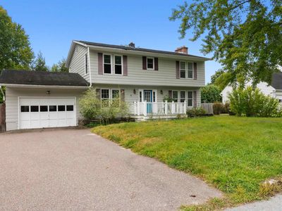 12 Woodland Place