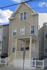 93 Highland St