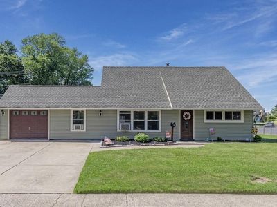 46 Twin Oak Dr