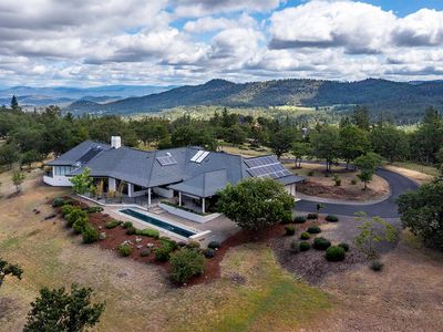 7012 Pine Ridge Dr